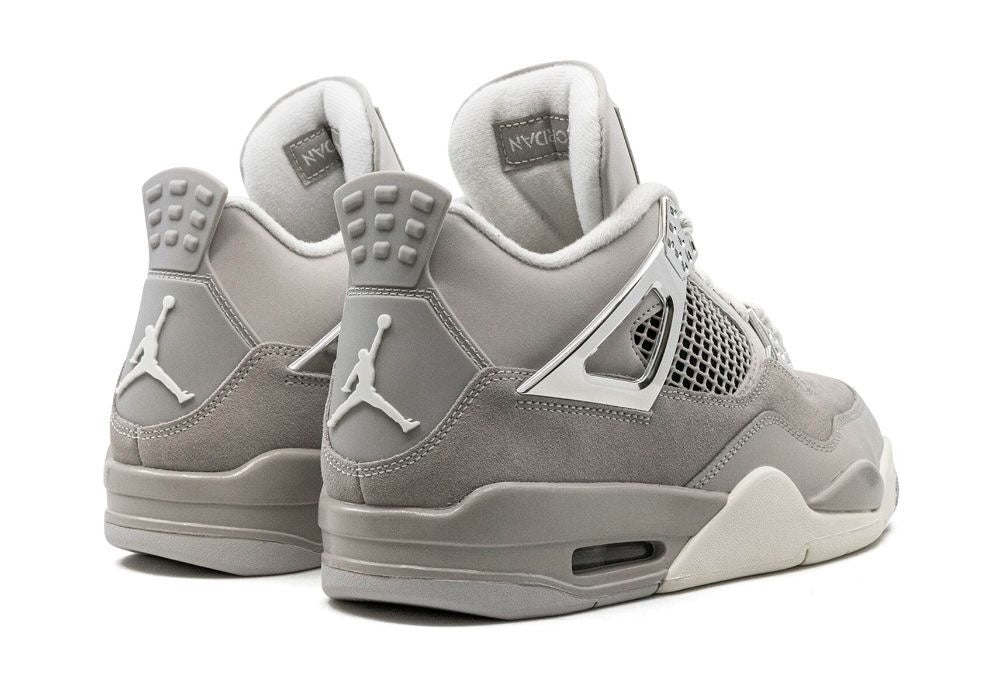 Air Jordan 4 Retro 'Frozen Moments'